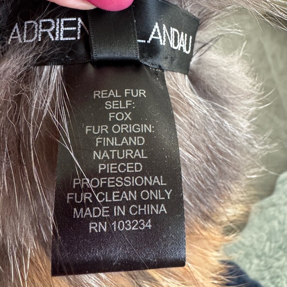 Adrienne Landau Fox Fur Scarf - Picture 5 of 7